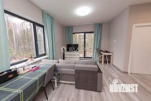 2-к квартира, вторичка, 60м2, 1/1 этаж