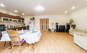 3-к квартира, вторичка, 86м2, 1/3 этаж