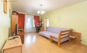 3-к квартира, вторичка, 77м2, 3/3 этаж