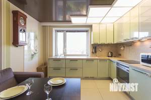 2-к квартира, вторичка, 61м2, 7/10 этаж