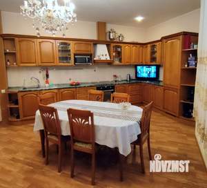 4-к квартира, вторичка, 171м2, 6/7 этаж