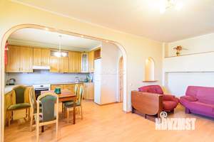 4-к квартира, вторичка, 72м2, 7/9 этаж